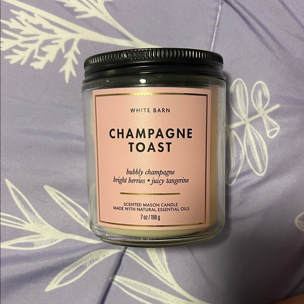 White Barn Bath & Body Works Champagne Toast Candle